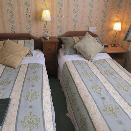 Moonraker House Hotel สแตรทฟอร์ด อะพอน เอวอน ภายนอก รูปภาพ