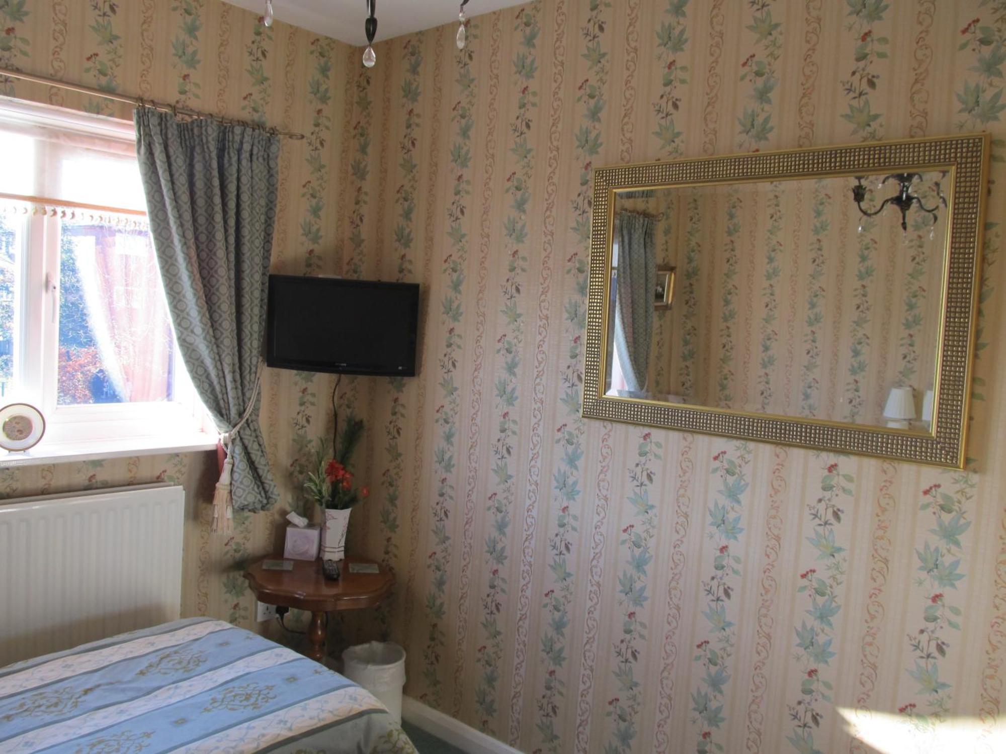 Moonraker House Hotel สแตรทฟอร์ด อะพอน เอวอน ภายนอก รูปภาพ
