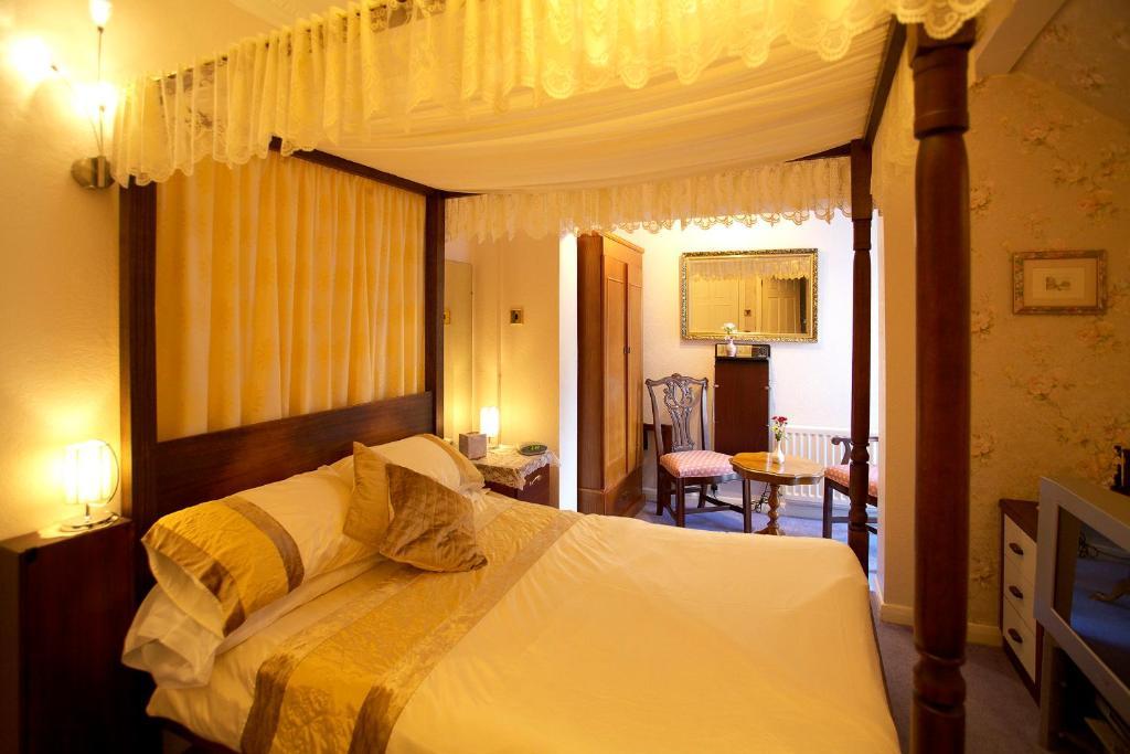Moonraker House Hotel สแตรทฟอร์ด อะพอน เอวอน ห้อง รูปภาพ